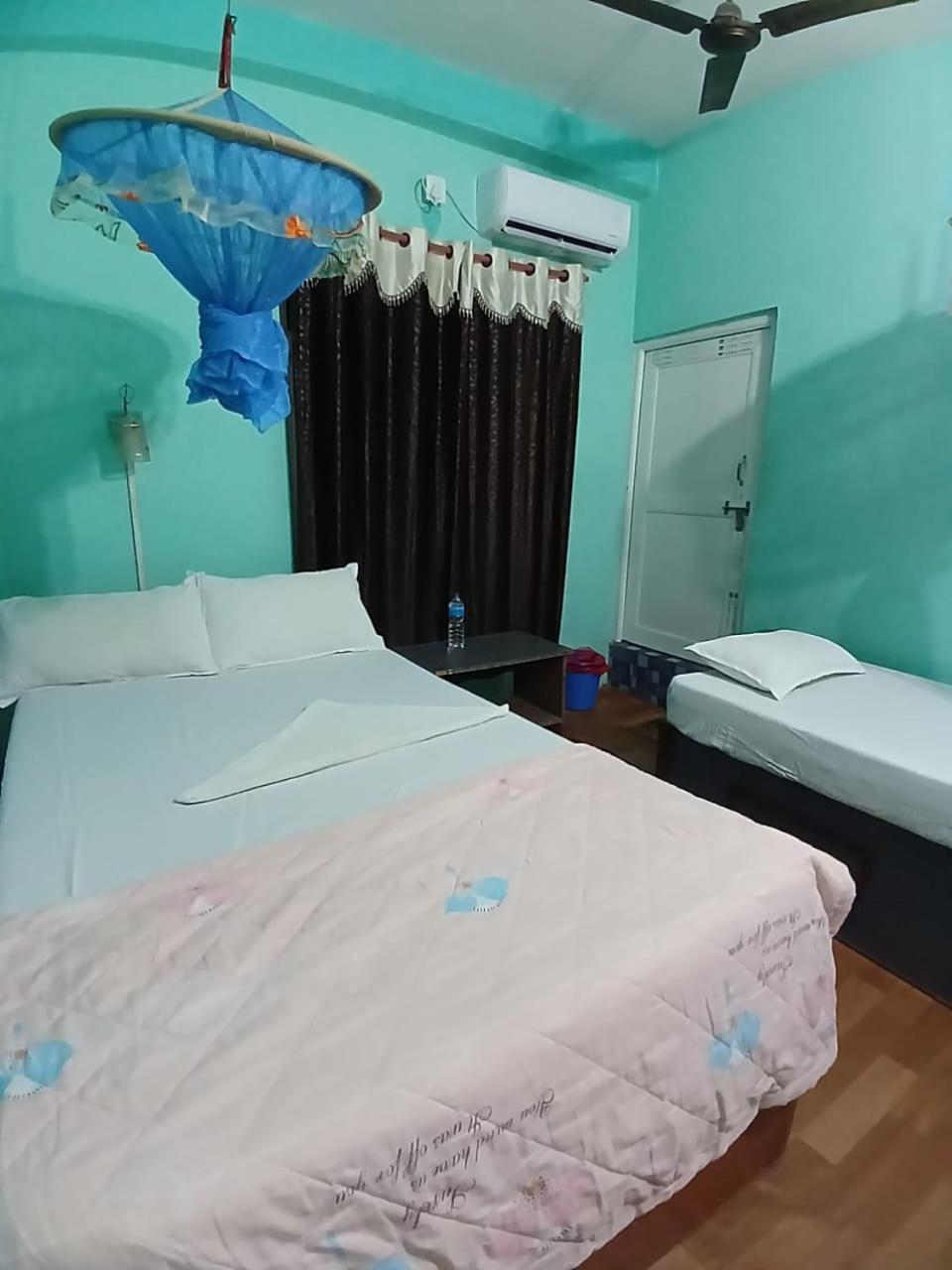 Tiger Corner Inn Homestay Саураха Екстер'єр фото