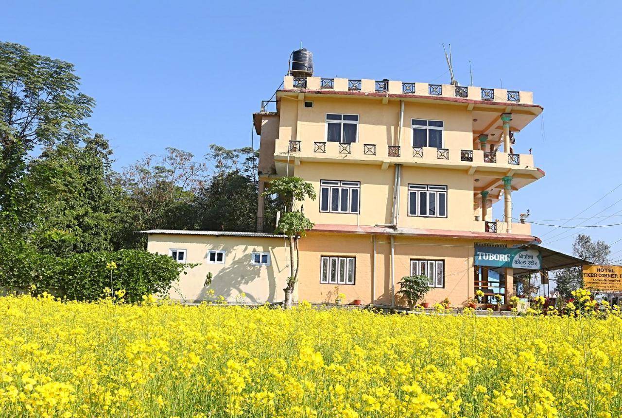 Tiger Corner Inn Homestay Саураха Екстер'єр фото
